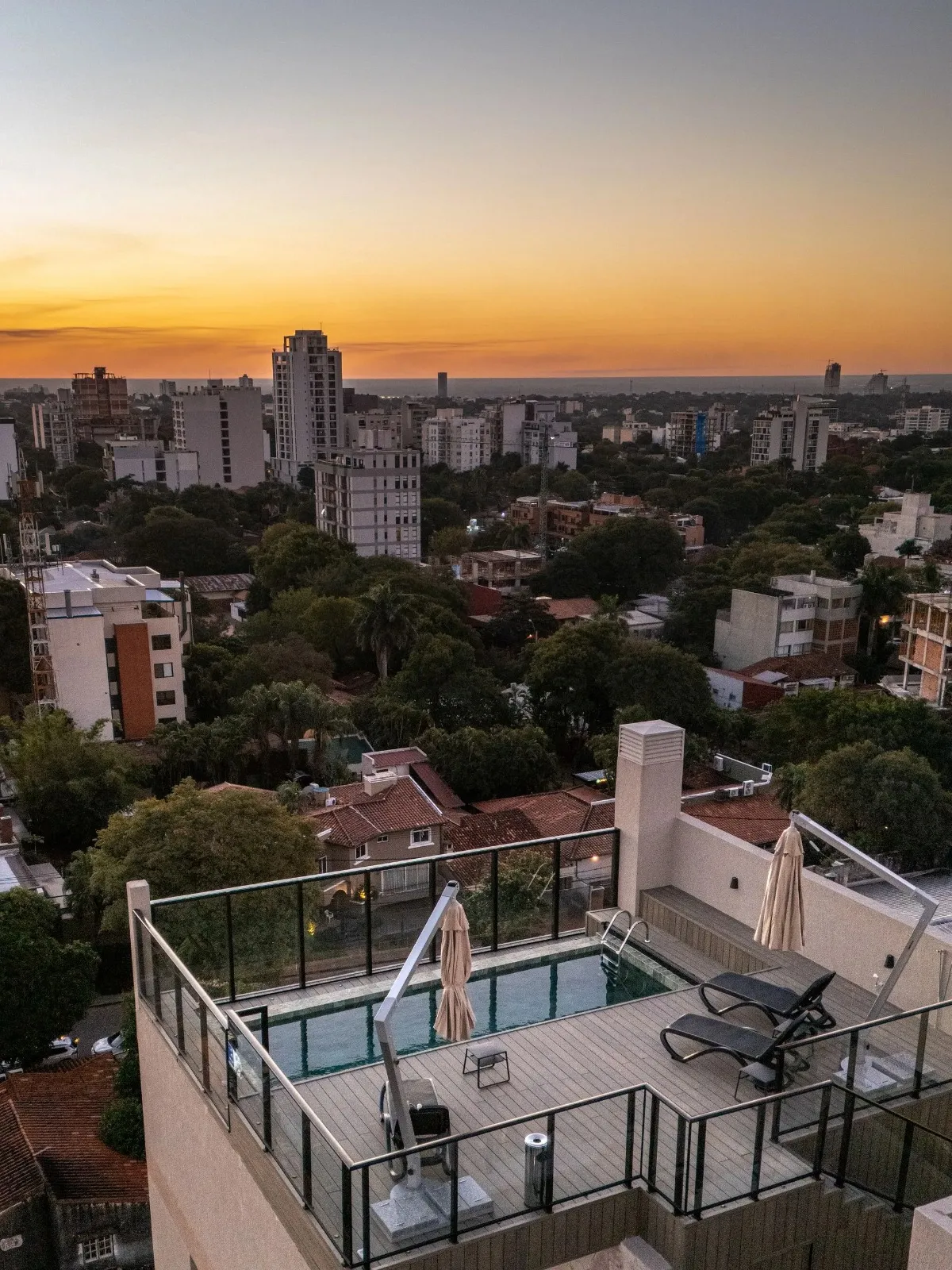 Portada DIVINA SKY BAR