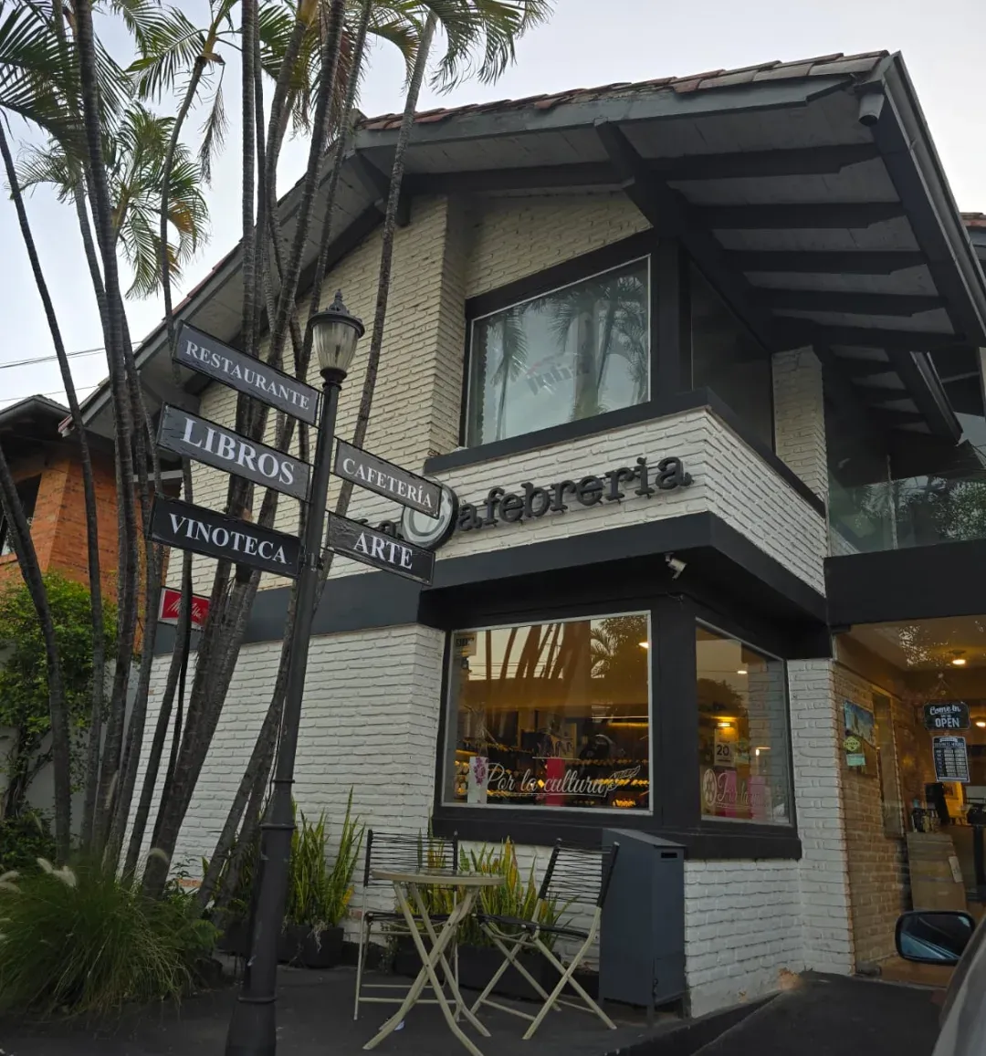 Portada LA CAFEBRERÍA