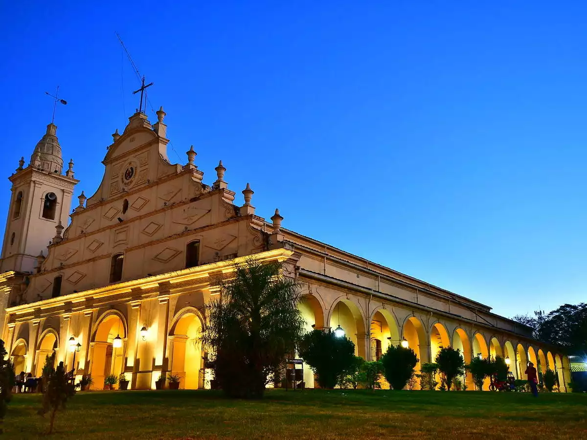 Portada Iglesia de la Santísima Trinidad