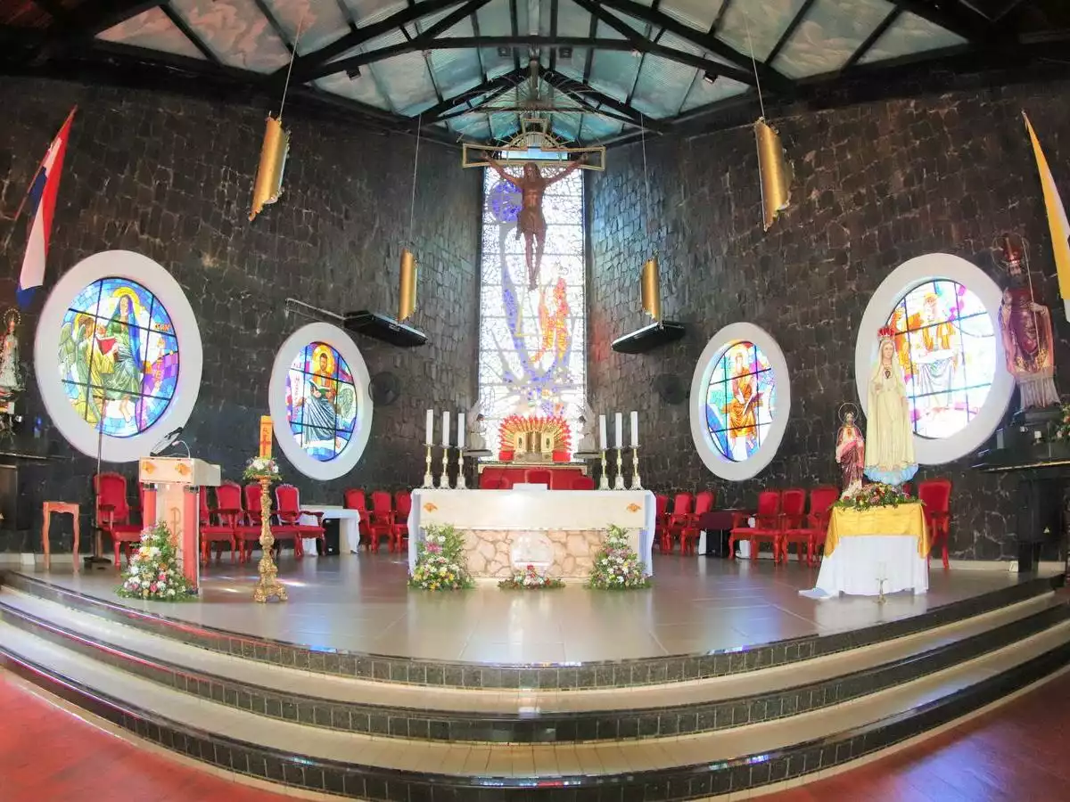 Portada IGLESIA CATEDRAL DE SAN BLAS
