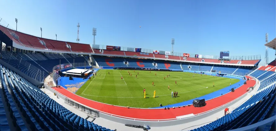 Portada ESTADIO GENERAL PABLO ROJAS - LA NUEVA OLLA
