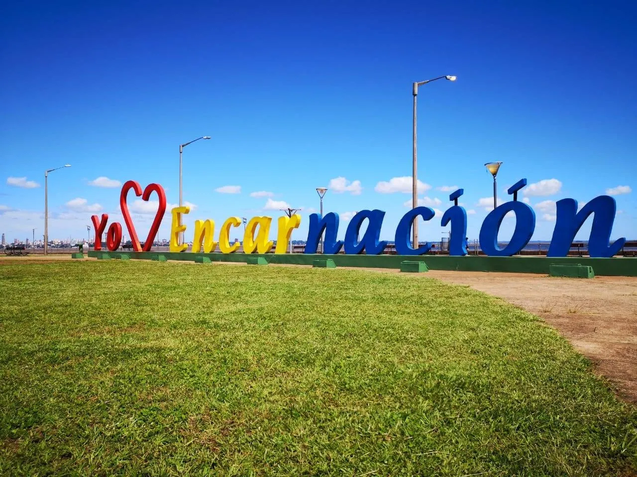 Portada MONUMENTO “YO AMO ENCARNACIÓN”