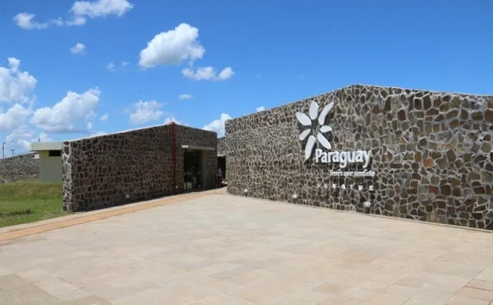 Portada TURISTA RÓGA- ENCARNACIÓN