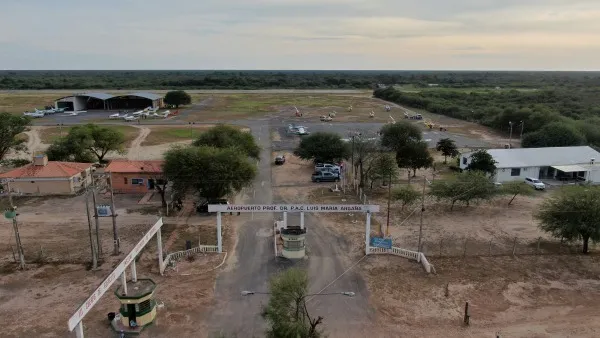Portada AEROPUERTO DR. LUIS MARÍA ARGAÑA