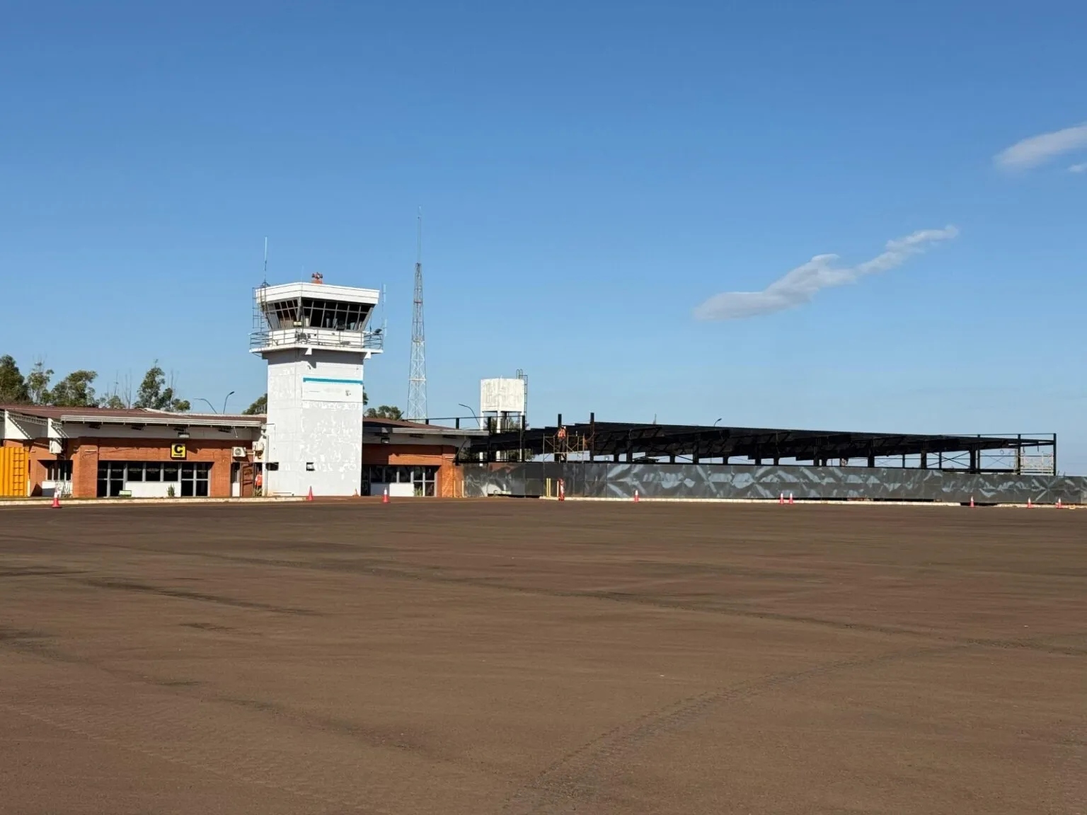 Portada AEROPUERTO INTERNACIONAL TENIENTE AMÍN AYUB GONZÁLEZ